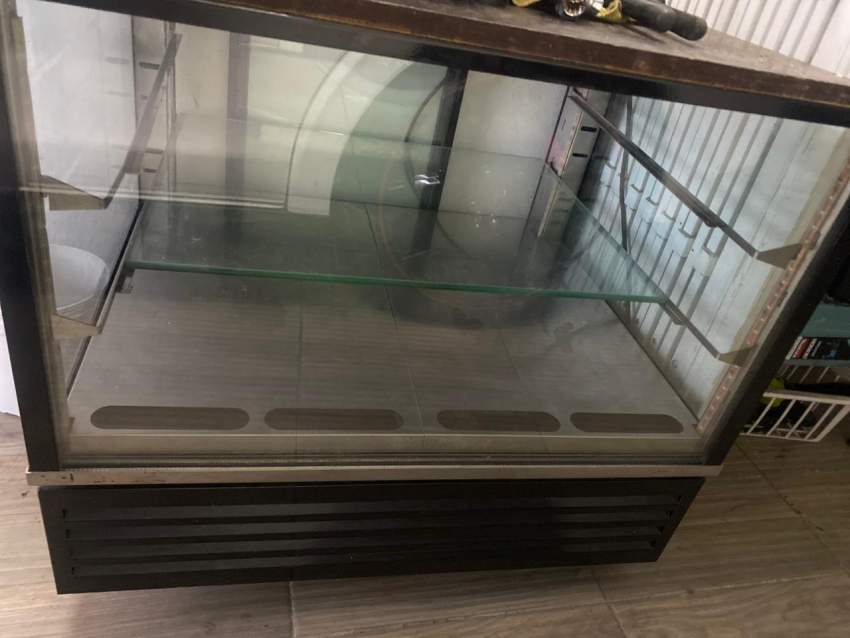 ROLLER GRILL PANINI MAKER & REFRIGERATED DISPLAY on Aster Vender