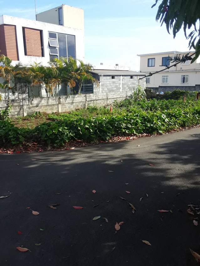 7 PERCHES IN CARREAU LALIANE on Aster Vender