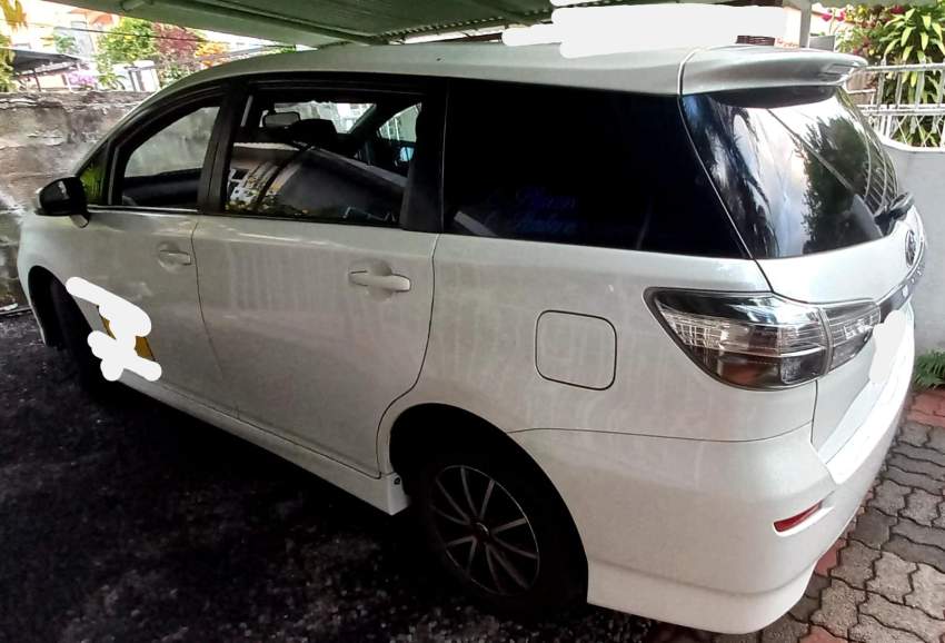 Toyota wish - 0 - Family Cars  on Aster Vender