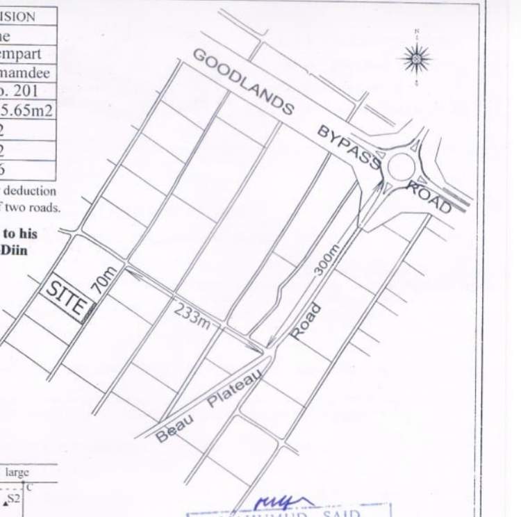 Industrial/Commercial plot for sale in Beau Plateau, Goodlands.  - 2 - Land  on Aster Vender
