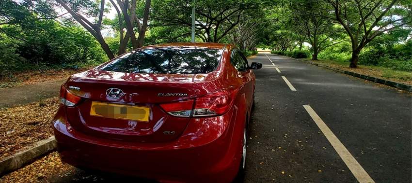 Hyundai Elantra GLS Year 2013 - 2 - Luxury Cars  on Aster Vender