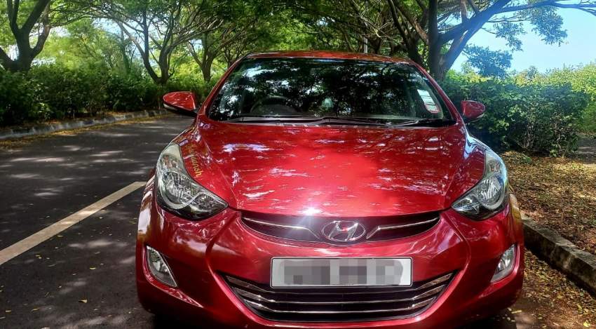 Hyundai Elantra GLS Year 2013 on Aster Vender