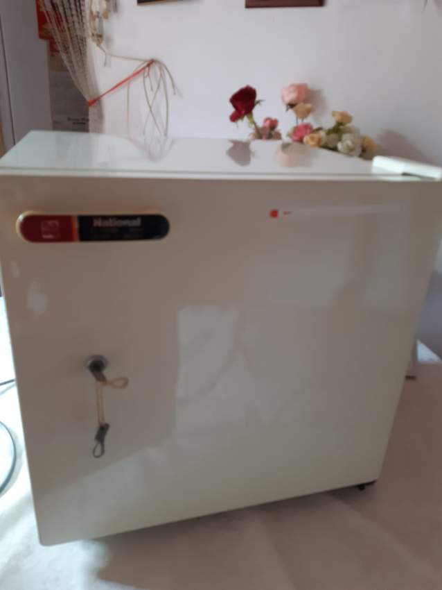 One small fridge National  - Japan - 1 - Kitchen appliances  on Aster Vender