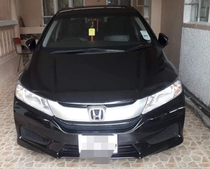 Black Honda Grace 2017 for Sale - 3 - Compact cars  on Aster Vender