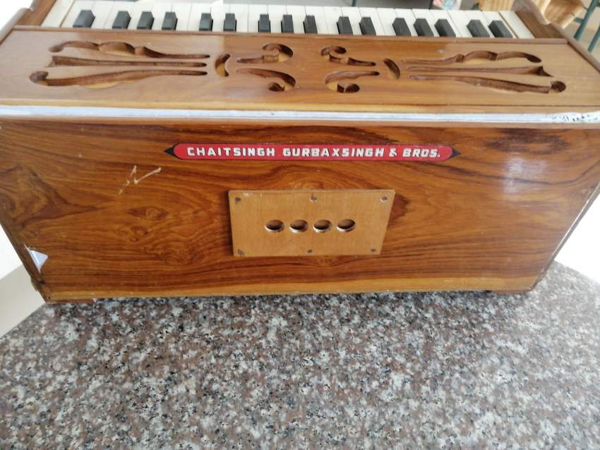 INDIAN MUSIC INSTRUMENT HARMONIUM - 2 - Other Wind Instruments   on Aster Vender