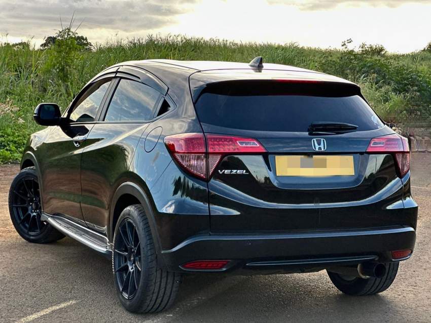honda vezel - 1 - SUV Cars  on Aster Vender