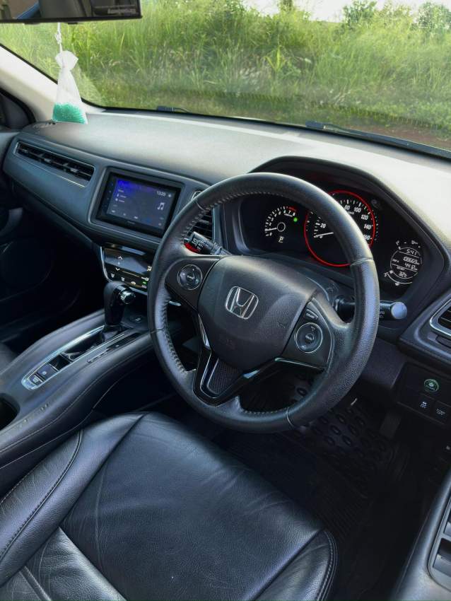 honda vezel - 2 - SUV Cars  on Aster Vender