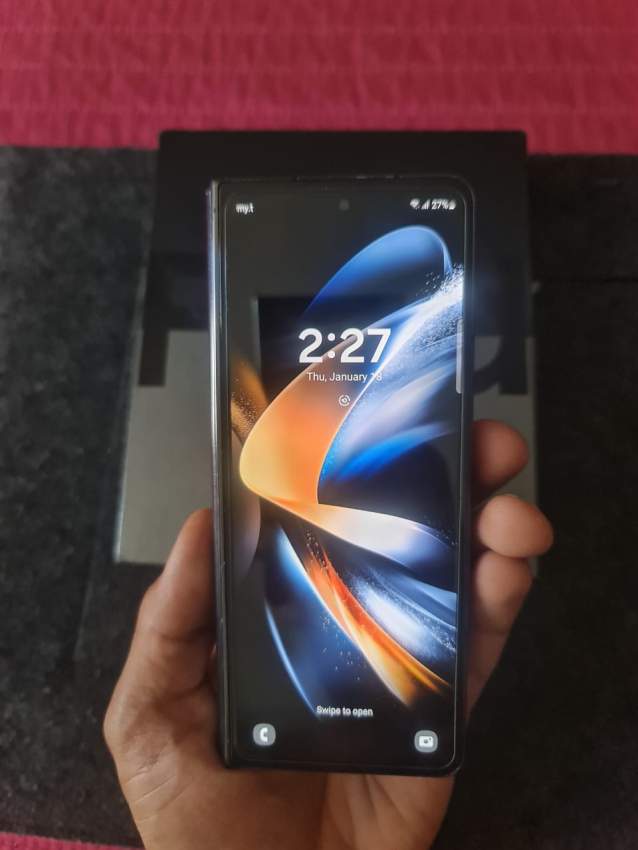 Samsung Z fold 4 - 4 - Galaxy Note  on Aster Vender