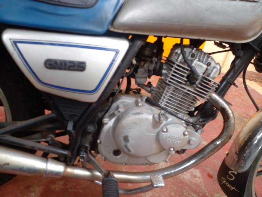 Suzuki GN125 - 3 - Scooters (above 50cc)  on Aster Vender