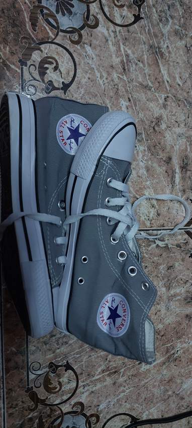 Grey converse size 39