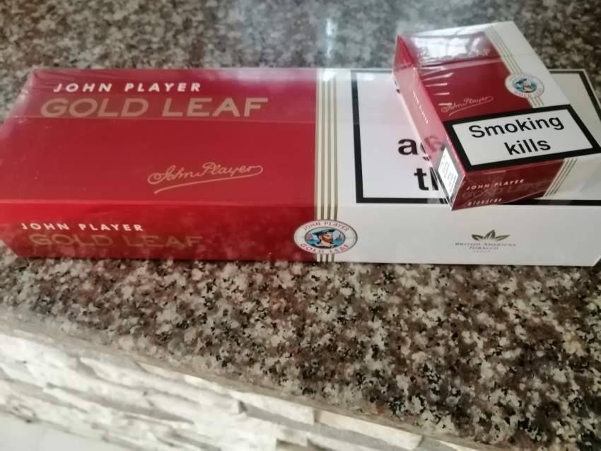 Cigarette - Gold Leaf  John Player carton