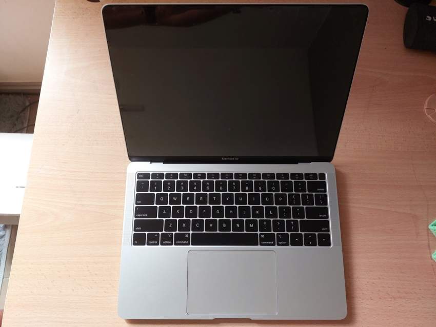 Apple MacBook Air 13-inch 2019 - 4 - Laptop  on Aster Vender
