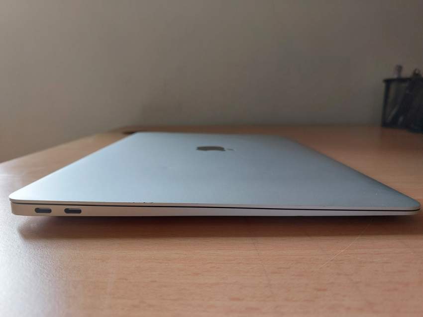 Apple MacBook Air 13-inch 2019 - 5 - Laptop  on Aster Vender