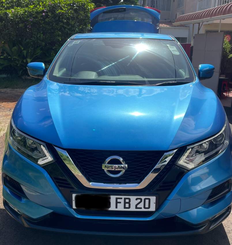 Nissan Qashqai - 2 - SUV Cars  on Aster Vender