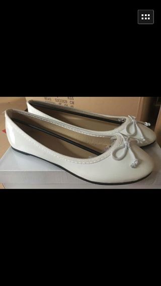 shoes on sales free delivery size 37 and 38  - 1 - Women's shoes (ballet, etc)  on Aster Vender