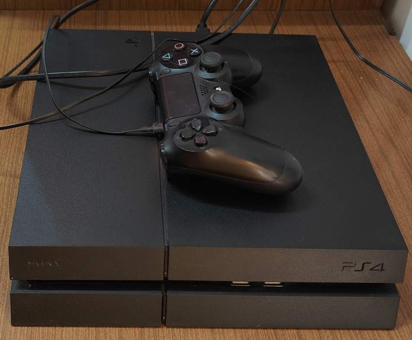 SONY PS4 PLAYSTATION SLIM 1X CONTROLLER + BAG - 0 - PlayStation 4 Games  on Aster Vender