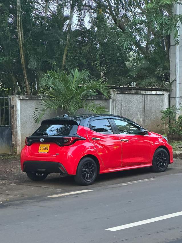 toyota yaris for sale - 1 - Family Cars  on Aster Vender