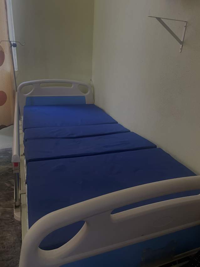 2 functions medical bed