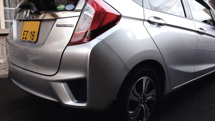 Honda Fit Hybrid 2016 for sale - 1 - Compact cars  on Aster Vender