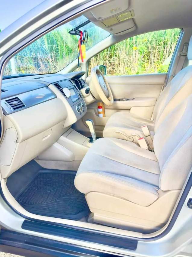 NISSAN LATIO 2005 - 8 - Family Cars  on Aster Vender