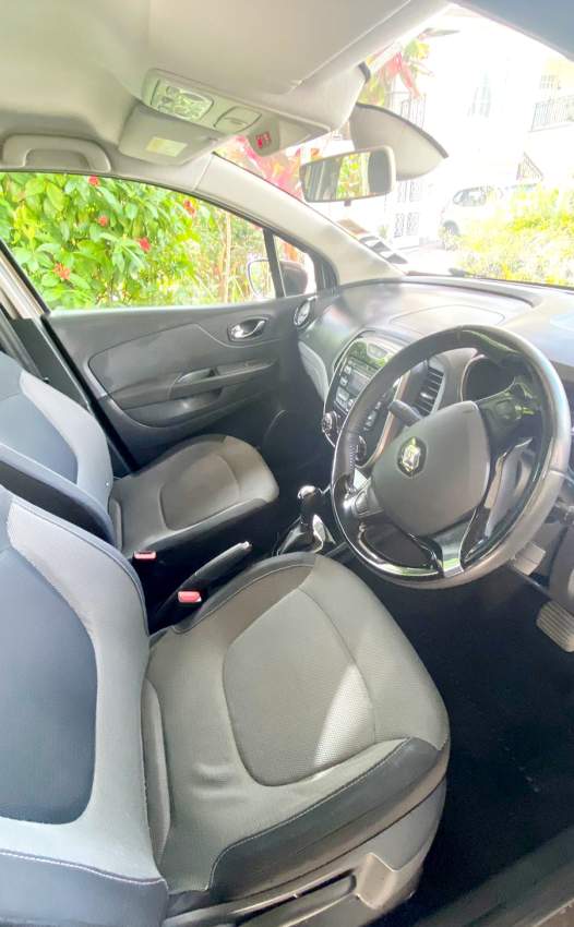Renault Captur 1.2 TCE - 0 - SUV Cars  on Aster Vender