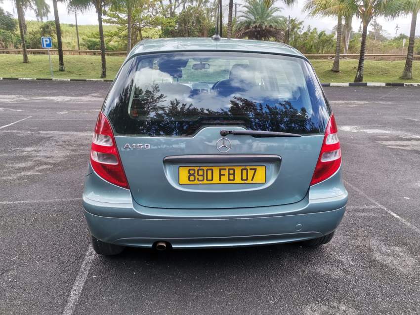 Mercedes Benz A150 - 3 - Family Cars  on Aster Vender
