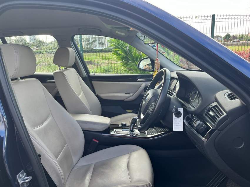 BMW X3 sDrive20iA xLine - 2 - SUV Cars  on Aster Vender