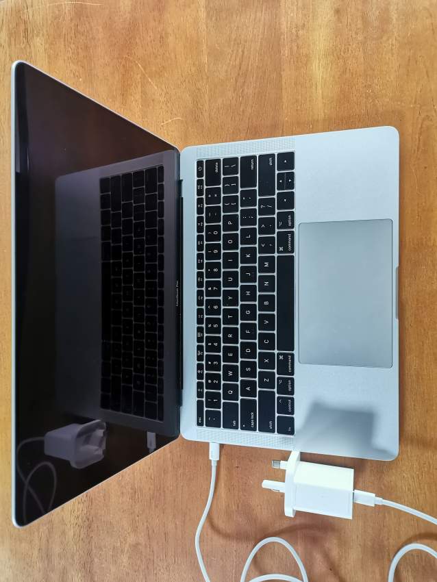 Macbook pro 2017 - 0 - Laptop  on Aster Vender