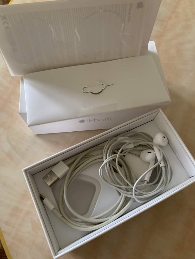 Iphone 6 - 1 - iPhones  on Aster Vender