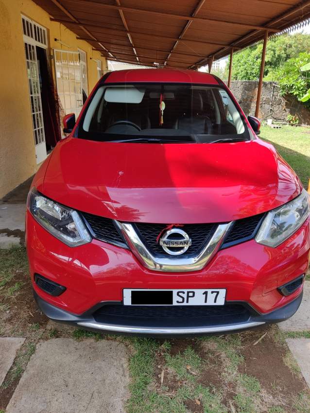 NISSAN XTRAIL - 2 - SUV Cars  on Aster Vender