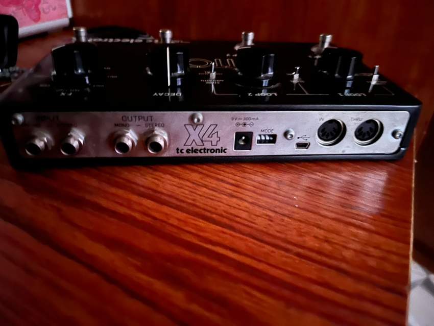 TC Electronics Ditto X4 Looper - 2 - Processors, effects, etc  on Aster Vender