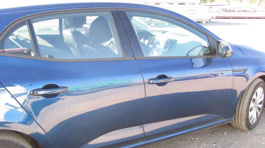 BMW M5 on Aster Vender