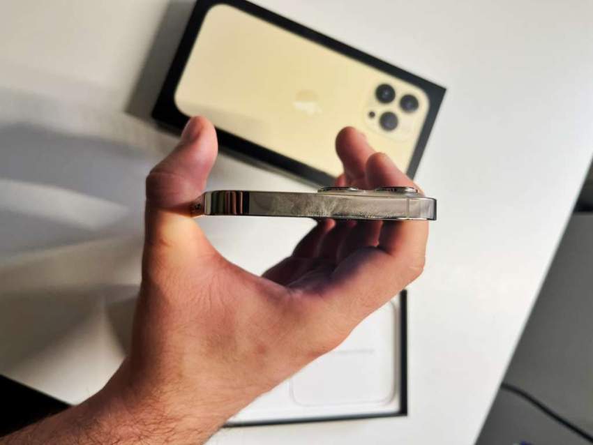 Iphone 13 Pro Max 256 Go Or - 3 - iPhones  on Aster Vender