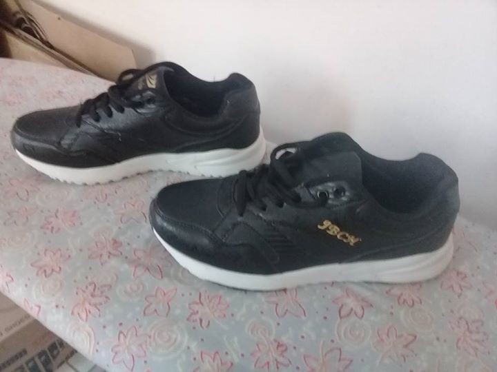 Sport shoes for sale at Rs 500 size 42 - 4 - Sports shoes  on Aster Vender