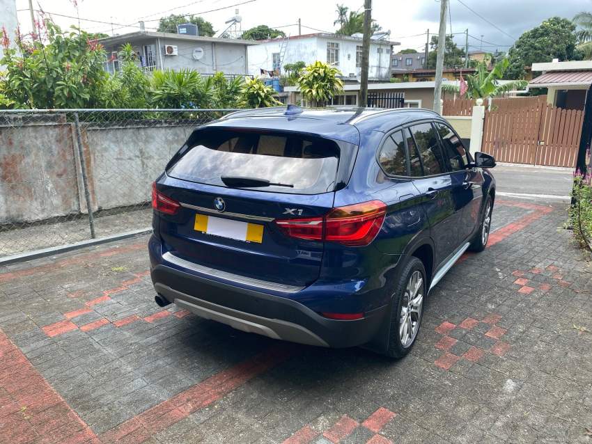 BMW X1 - 1 - SUV Cars  on Aster Vender
