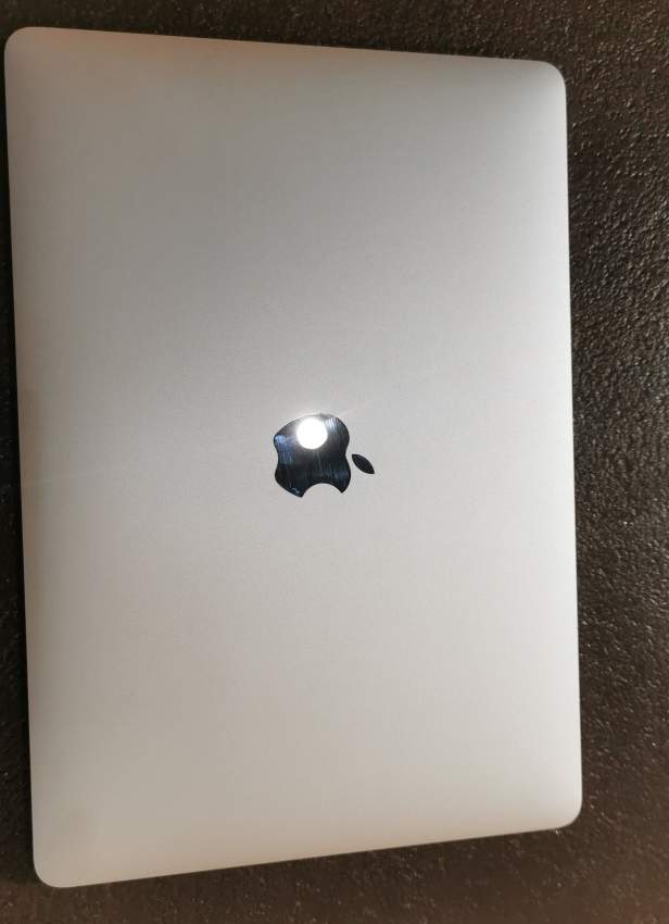 Macbook pro 2017 - 1 - Laptop  on Aster Vender