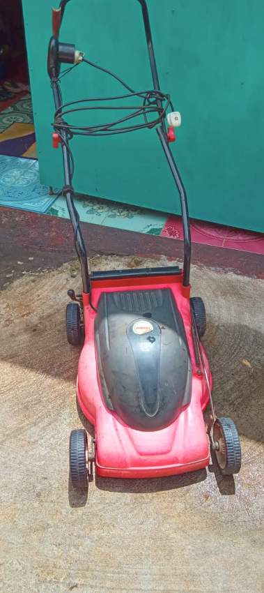 Lawn mower on Aster Vender