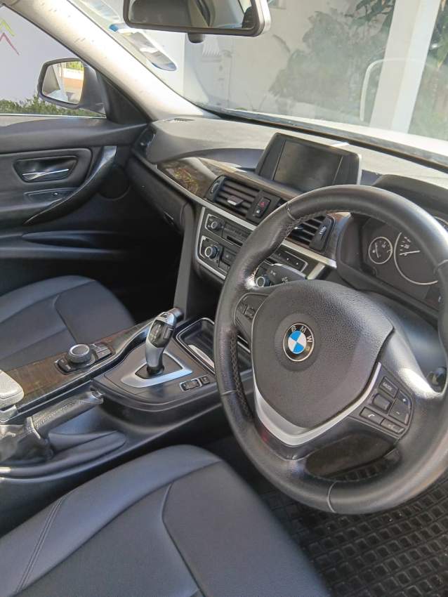 BMW 316I - 1 - Luxury Cars  on Aster Vender