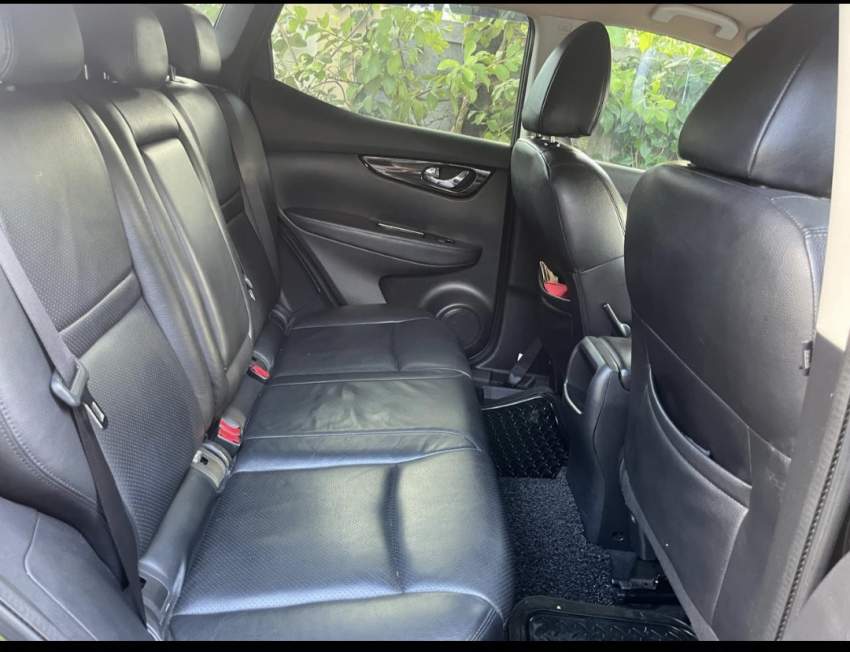 Nissan Qashqai 1.2 Turbo - 13 - SUV Cars  on Aster Vender