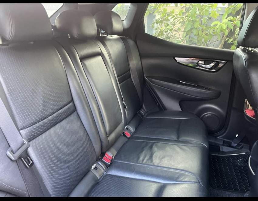 Nissan Qashqai 1.2 Turbo - 8 - SUV Cars  on Aster Vender