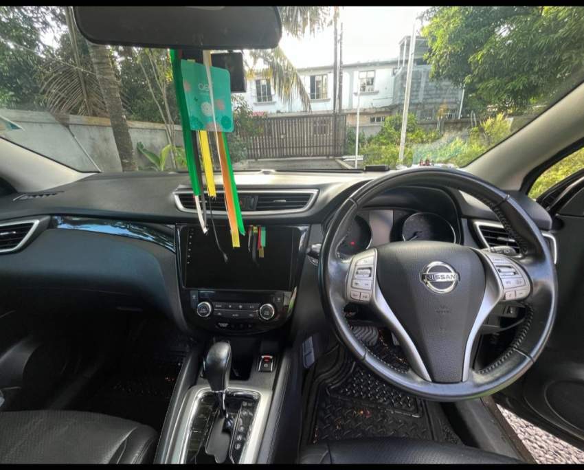 Nissan Qashqai 1.2 Turbo - 7 - SUV Cars  on Aster Vender