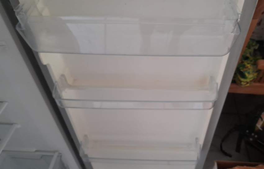 Fridge /freezer De Rosso - 7 - Kitchen appliances  on Aster Vender