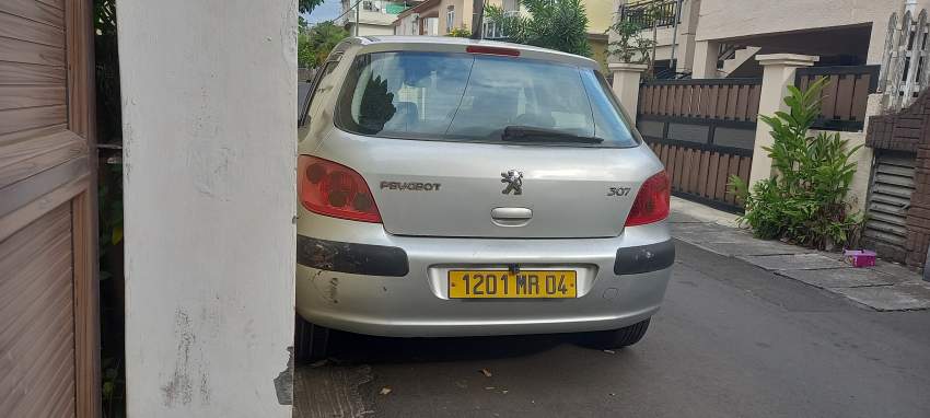 Peugeot 307 - 2 - Family Cars  on Aster Vender