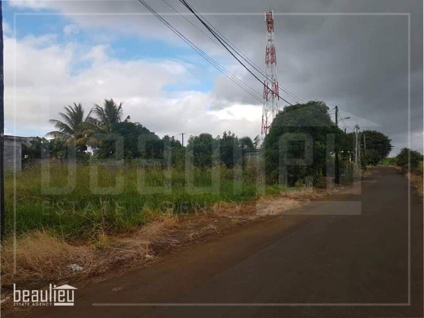 7 Perches residential land in Plaine des Papayes - 2 - Land  on Aster Vender