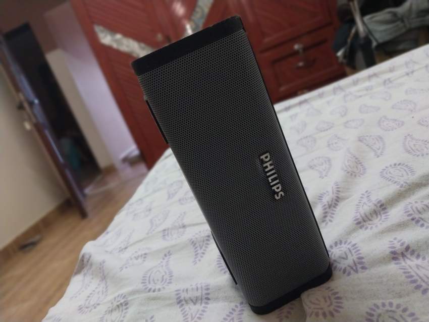 Philips speaker on Aster Vender