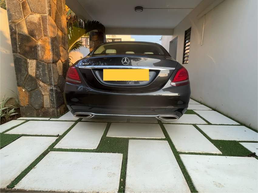 Mercedes C180 très bon état - 5 - Luxury Cars  on Aster Vender