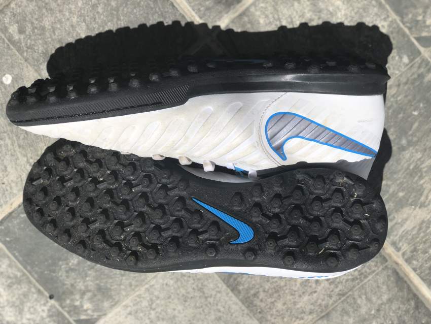 Football shoes NIKE  - 4 - Others  on Aster Vender