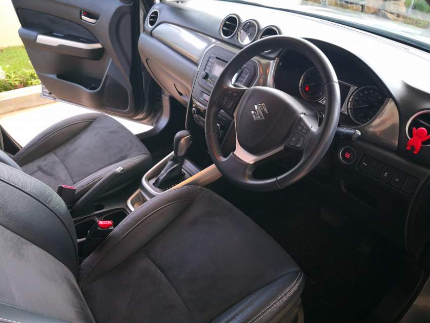 2018 Suzuki Vitara 1.6 - 8 - SUV Cars  on Aster Vender