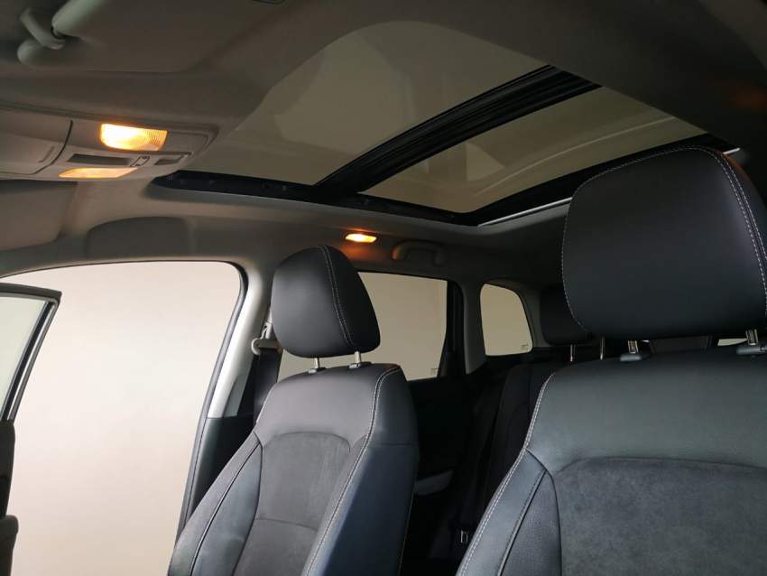 2018 Suzuki Vitara 1.6 - 9 - SUV Cars  on Aster Vender