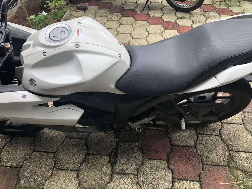 Gixxer Sf - 0 - Sports Bike  on Aster Vender